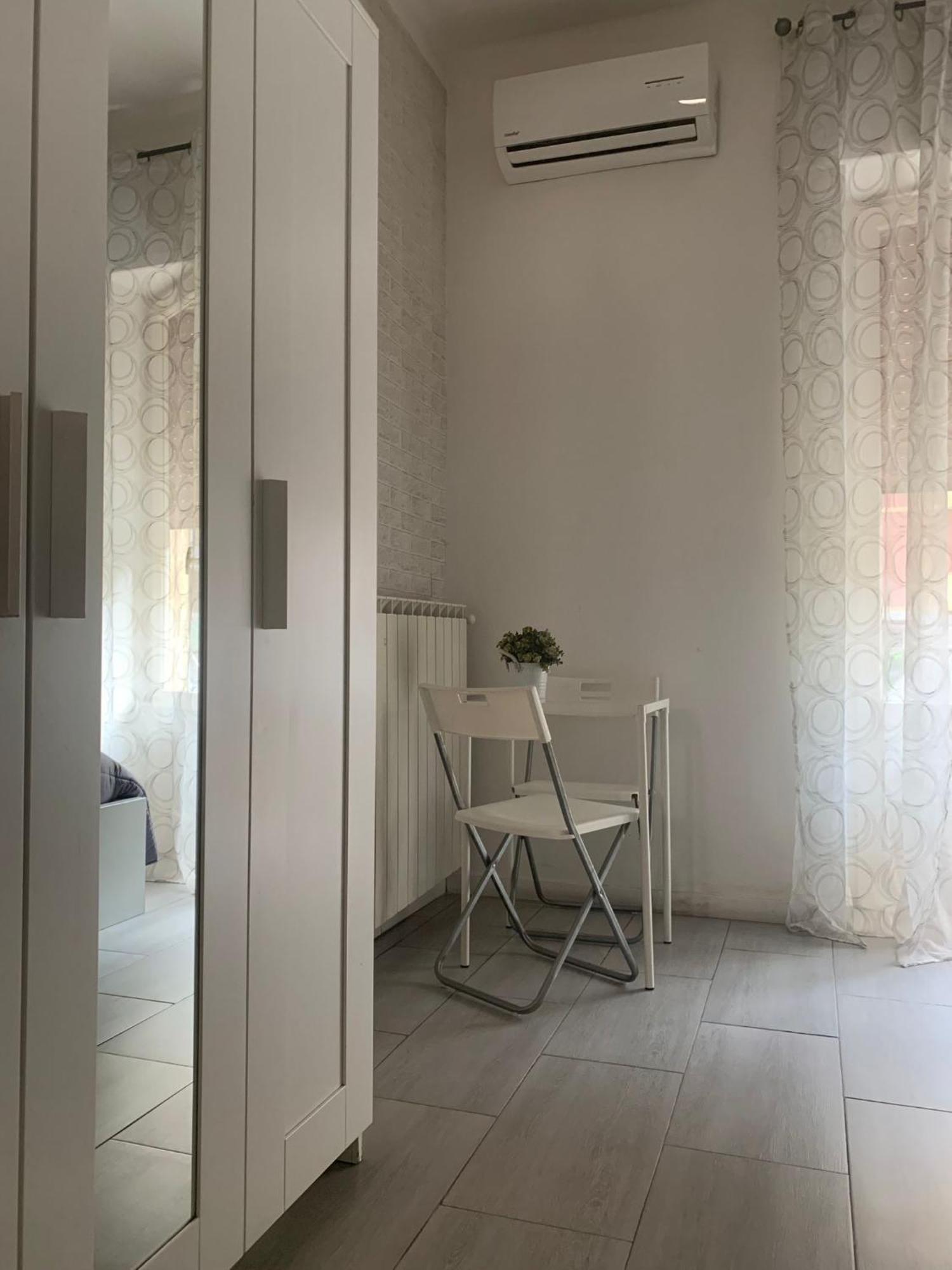 B&B Le Coccinelle Bari Bagian luar foto